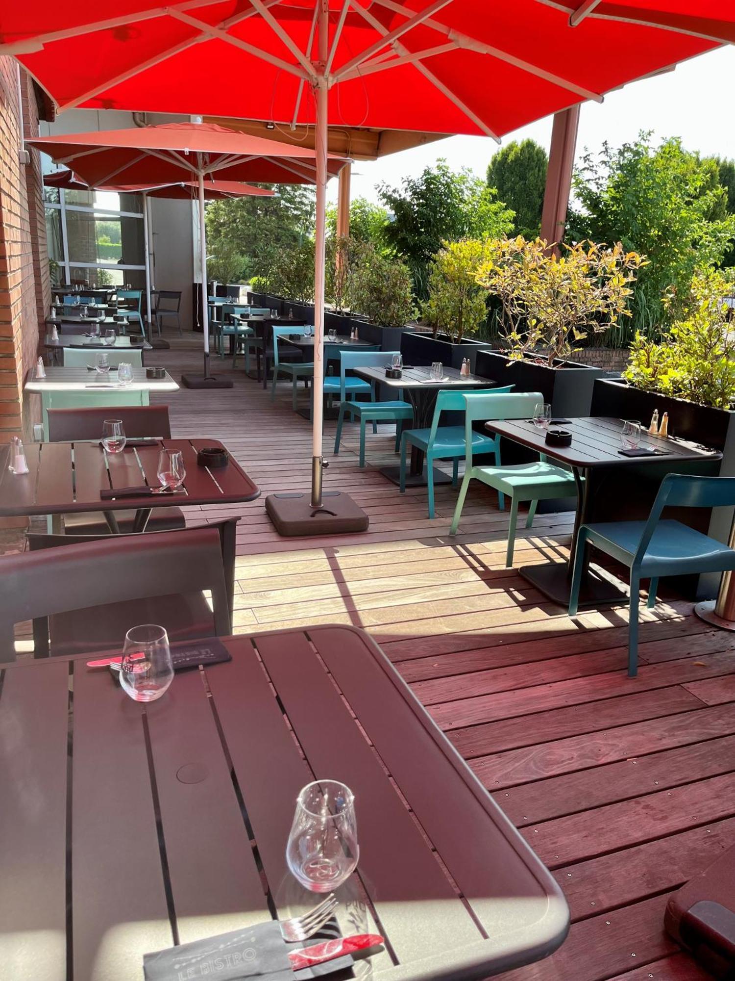 Hôtel Mercure Lille Aéroport Lesquin Exterior foto