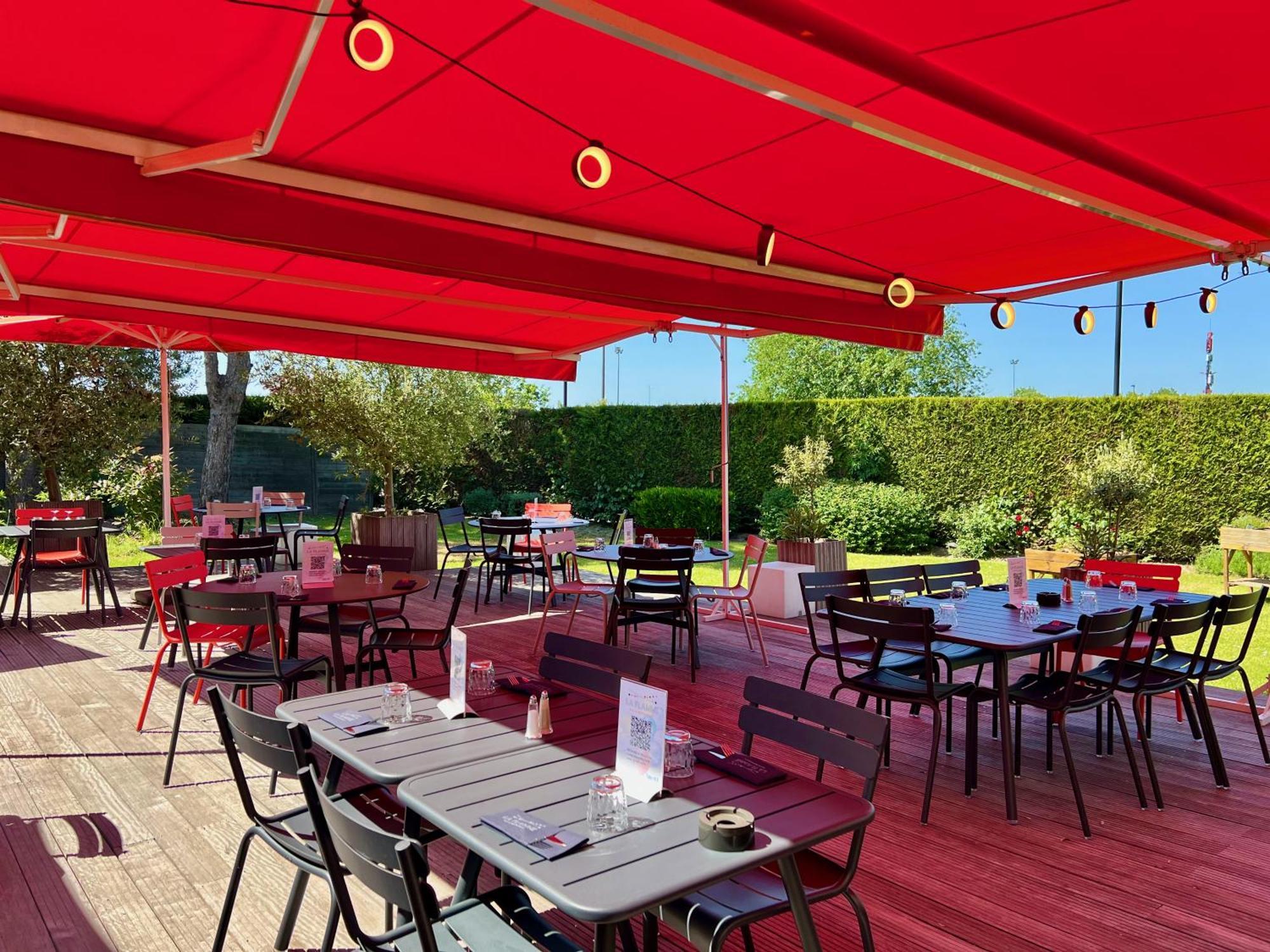 Hôtel Mercure Lille Aéroport Lesquin Exterior foto